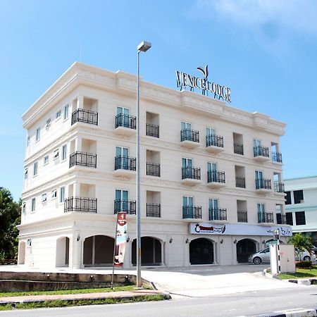 威尼斯山林小屋 斯里巴加湾市 外观 照片